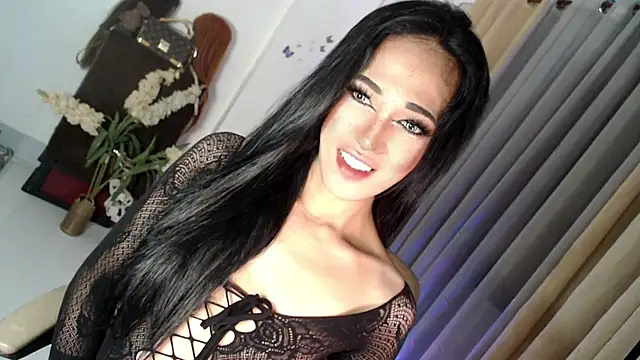 Ts-Glamourosa online show from 03-10-25, 11:12