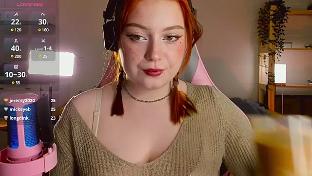 Snapshot of Sofy_Benson chatting on 03-12-25, 05:28 Sofy Benson online show from 03-12-25, 05:28