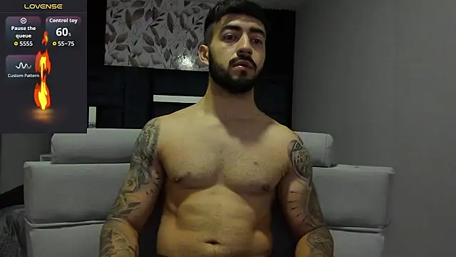 Snapshot of MarkWalker__ chatting on 02-12-26, 10:15 MarkWalker online show from 02-12-26, 10:15