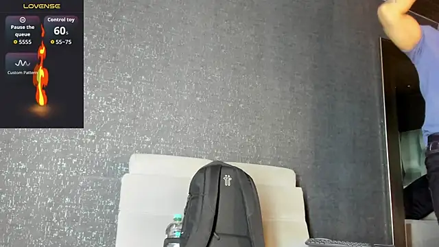 MarkWalker   online show from 04-11-26, 09:57