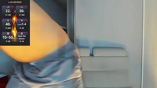 Snapshot of MarkWalker__ chatting on 02-04-26, 10:21 MarkWalker online show from 02-04-26, 10:21