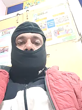 sum6255 online show from 11-18-25, 02:09