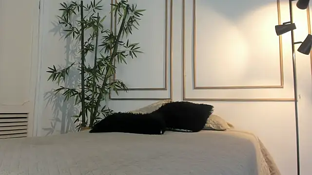 kristyl paez online show from 11-12-25, 07:18