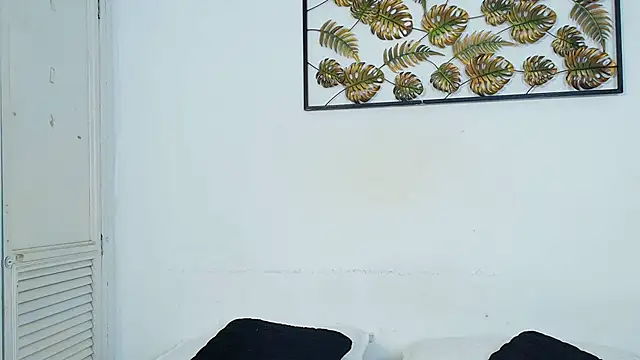 kristyl paez online show from 10-15-25, 08:17