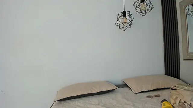 kristyl paez online show from 04-06-26, 07:59