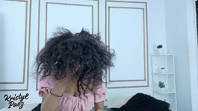 kristyl paez online show from 12-16-25, 08:24