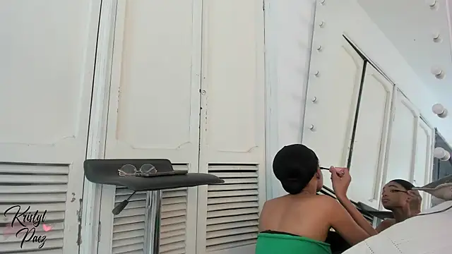 kristyl paez online show from 12-02-25, 07:37