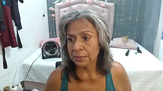 lalisha 96 online show from 10-28-25, 01:17