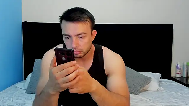 lissandthor13 online show from 04-15-26, 09:26