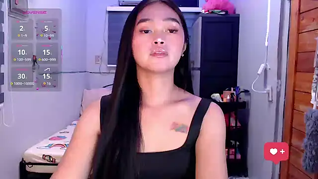 Snapshot of Itsme_claire chatting on 10-02-25, 10:13 Itsme claire online show from 10-02-25, 10:13