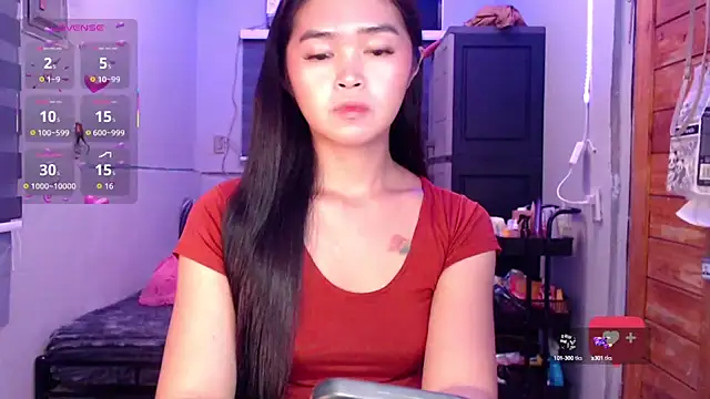 Snapshot of Itsme_claire chatting on 10-10-25, 03:24 Itsme claire online show from 10-10-25, 03:24