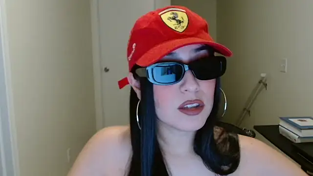 Sassy Latina online show from 12-02-25, 03:07