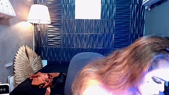 UrtopshemalegoddessAliyah online show from 05-08-26, 10:13