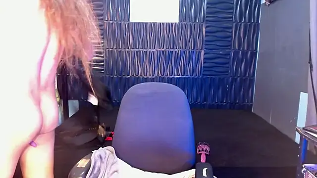 Snapshot of UrtopshemalegoddessAliyah chatting on 06-24-26, 09:34 UrtopshemalegoddessAliyah online show from 06-24-26, 09:34