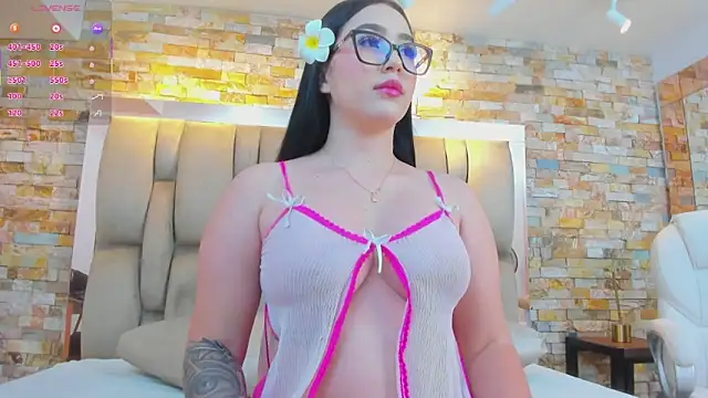 aria paul online show from 04-25-26, 10:51