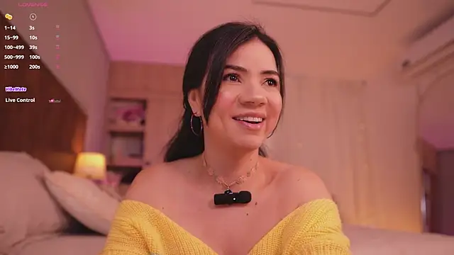 Snapshot of tatikiss_ chatting on 11-29-25, 11:54 tatikiss online show from 11-29-25, 11:54