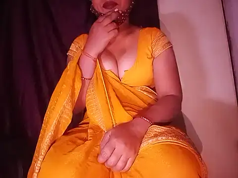 Snapshot of YUKTAPOWER chatting on 03-06-25, 08:37 YUKTAPOWER online show from 03-06-25, 08:37