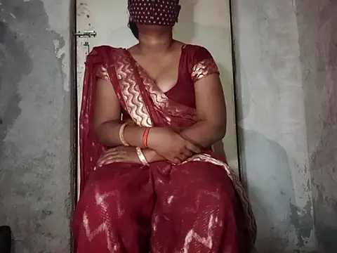 Snapshot of YUKTAPOWER chatting on 02-17-25, 10:27 YUKTAPOWER online show from 02-17-25, 10:27