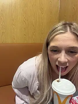 CherryAuroraa online show from 03-22-26, 06:31