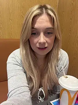 CherryAuroraa online show from 02-25-26, 06:19