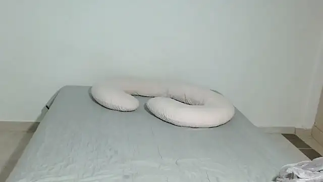 GiltRosebush online show from 02-27-26, 01:50