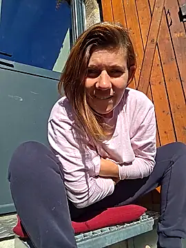 Lina lou4 online show from 10-18-25, 11:34