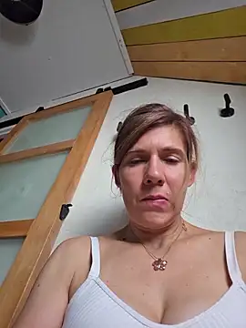 Snapshot of Lina_lou4 chatting on 07-07-26, 03:26 Lina lou4 online show from 07-07-26, 03:26