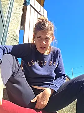 Lina lou4 online show from 03-18-26, 12:19