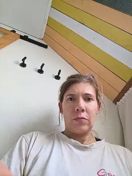 Snapshot of Lina_lou4 chatting on 07-24-26, 11:17 Lina lou4 online show from 07-24-26, 11:17