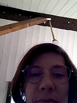 Lina lou4 online show from 03-18-25, 12:17