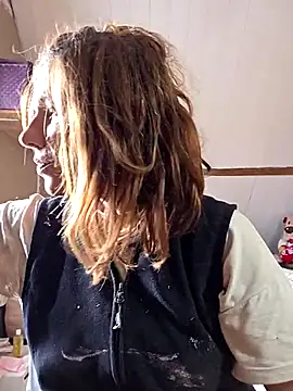 Lina lou4 online show from 10-22-25, 10:04