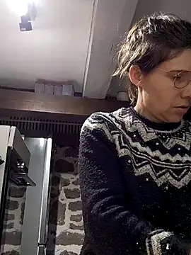 Lina lou4 online show from 03-18-25, 04:39