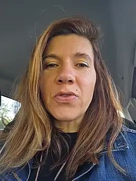 Lina lou4 online show from 04-19-26, 07:53