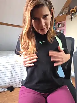 Lina lou4 online show from 12-21-25, 01:35