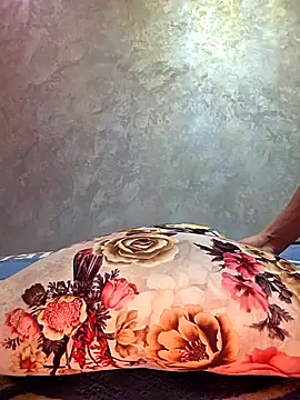 Snapshot of Charmoota_arab chatting on 09-09-25, 06:06 Charmoota arab online show from 09-09-25, 06:06