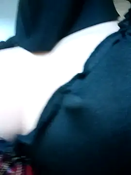 Snapshot of Charmoota_arab chatting on 02-15-25, 08:45 Charmoota arab online show from 02-15-25, 08:45