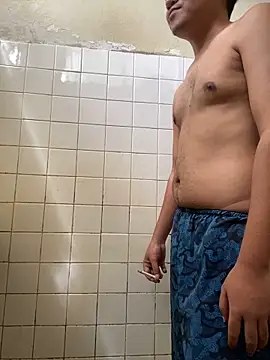 Snapshot of DreamerAsianGuy chatting on 12-27-24, 03:53 DreamerAsianGuy online show from 12-27-24, 03:53