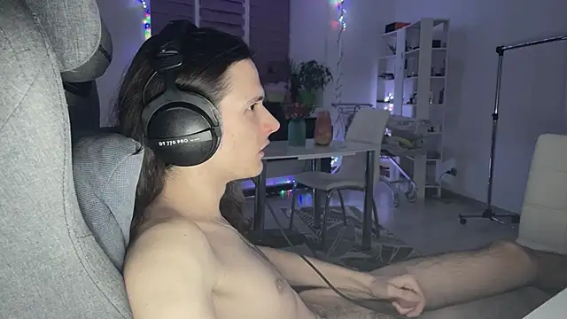 CandyChell online show from 03-19-26, 12:43