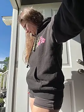 Dakota 02 online show from 04-08-26, 01:45