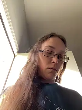 Dakota 02 online show from 04-06-26, 12:28