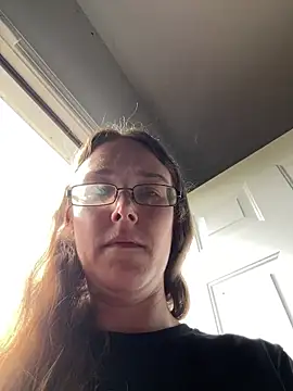 Dakota 02 online show from 04-13-26, 01:59