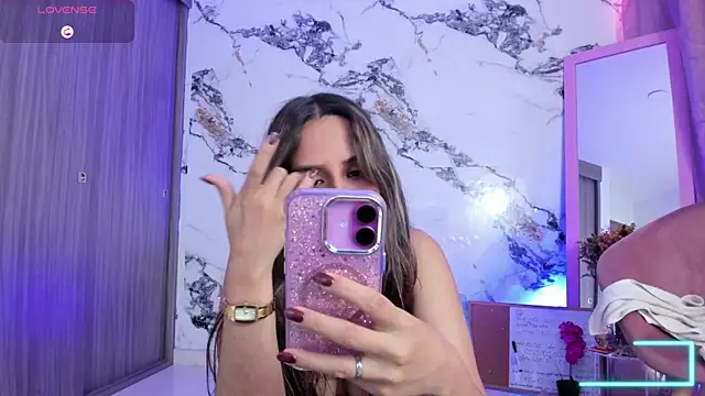 Annaross2 online show from 11-22-25, 05:12