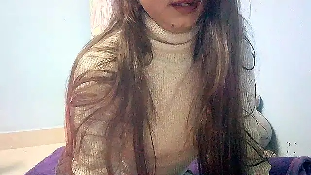 Snapshot of lovelydesi21 chatting on 01-16-25, 01:36 lovelydesi21 online show from 01-16-25, 01:36