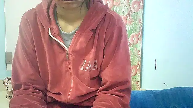 Snapshot of lovelydesi21 chatting on 01-18-25, 08:52 lovelydesi21 online show from 01-18-25, 08:52