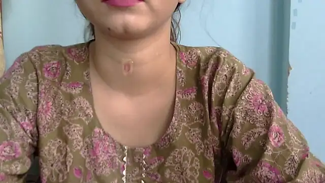 Snapshot of lovelydesi21 chatting on 09-22-25, 07:58 lovelydesi21 online show from 09-22-25, 07:58