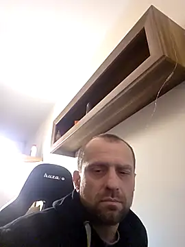 Roman0798 online show from 12-22-25, 02:39