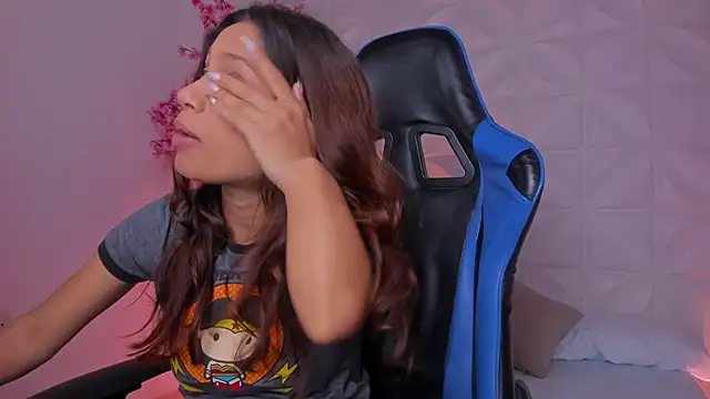 cora 22 online show from 02-13-26, 01:22