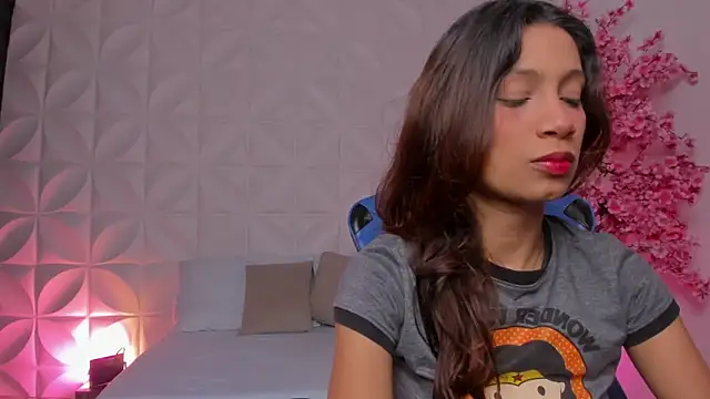 cora 22 online show from 03-12-26, 12:53