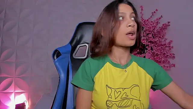 cora 22 online show from 03-04-26, 12:57