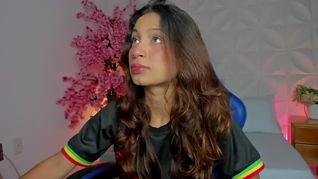 cora 22 online show from 04-08-26, 12:50